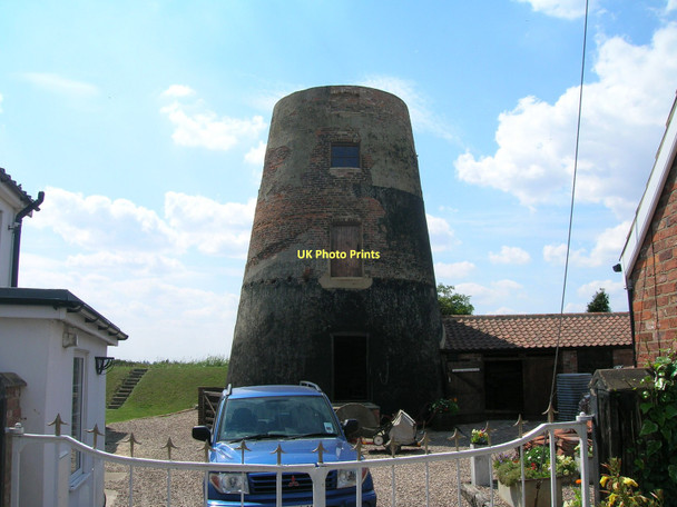 Photo 6"x4" Disused mill, Barrow Haven Barrow Haven c2011
