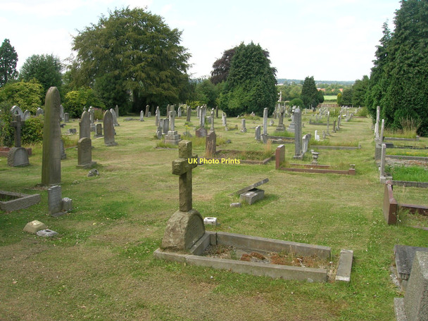 Photo 6"x4" Cemetery, Barton-upon-Humber Barton-Upon-Humber c2011