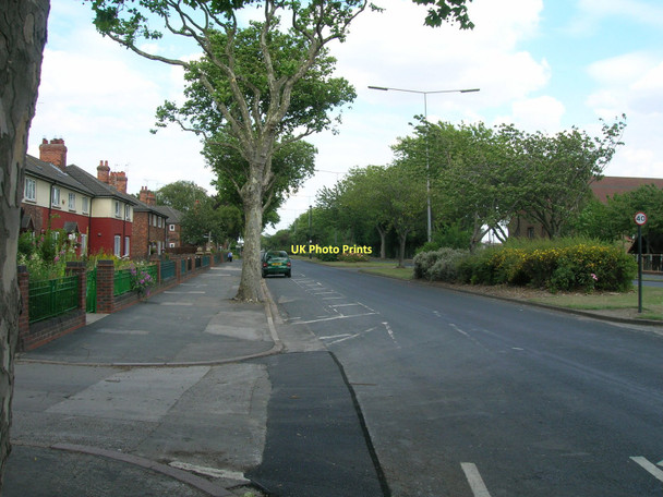 Photo 6"x4" Hessle Road, Hull, heading east Hessle\/TA0326 c2011