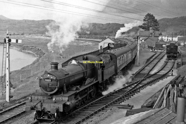 Photo 6"x4" Down 'Cambrian Coast Express' at Glandyfi Glandyfi c1962