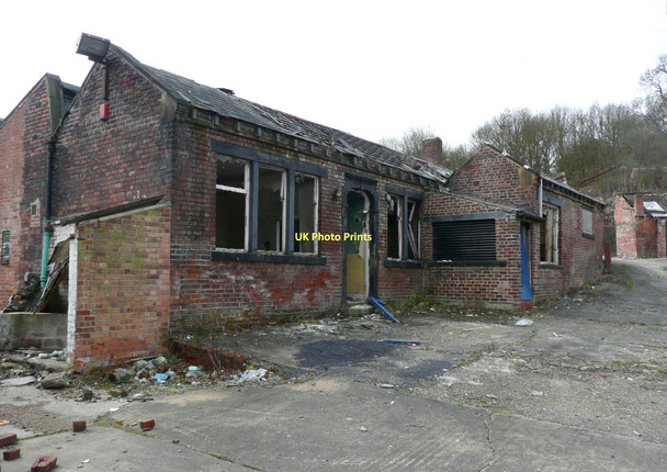 Photo 6"x4" Office, Allen's Fireclay Works, Southowram Brighouse\/SE1423 c2010