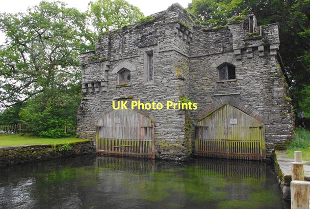 Photo 6"x4" Wray Castle boathouse High Wray c2011