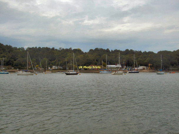 Photo 6"x4" River Medway - Lower Upnor Broad Street\/TQ7671 c2011