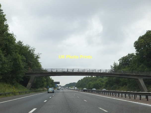 Photo 6"x4" Kempshott motorway bridge (footbridge) Hatch Warren c2011