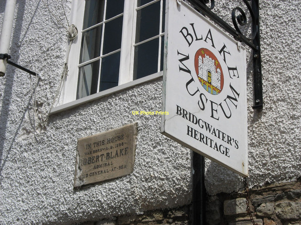 Photo 6"x4" The Admiral Blake Museum Bridgwater c2011