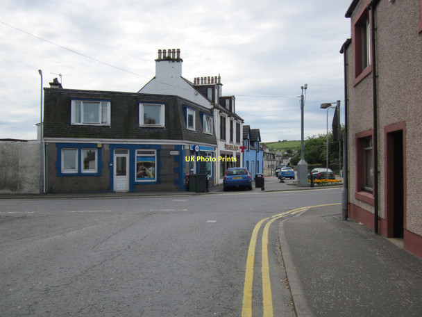 Photo 6"x4" High Street Stranraer c2011