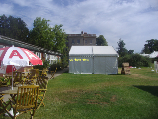 Photo 6"x4" The teashop and gardens at Waterperry House Waterperry\/SP6206 c2011