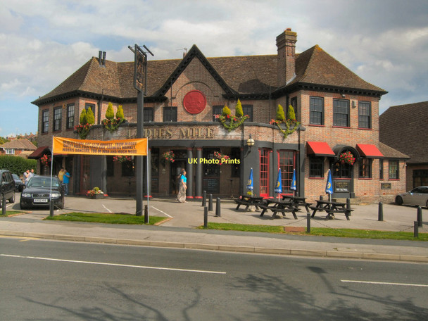 Photo 6"x4" Ladies Mile Pub - Patcham Brighton\/TQ3106 c2011