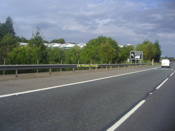 Photo 6"x4" The M40 overlooking John Lewis, High Wycombe Cressex c2011