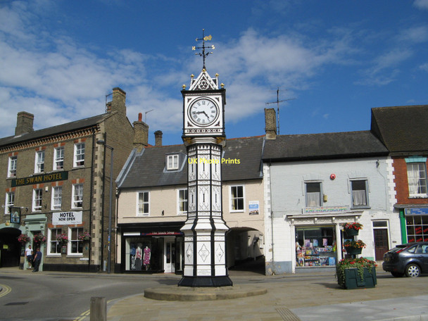 Photo 6"x4" Downham Market Clock Downham Market c2011
