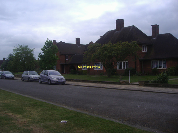 Photo 6"x4" Houses on Fairholme, Bedfont Feltham\/TQ1073 c2010