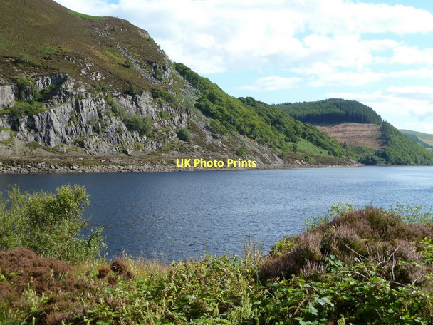 Photo 6"x4" Caban Coch reservoir Elan Village c2011