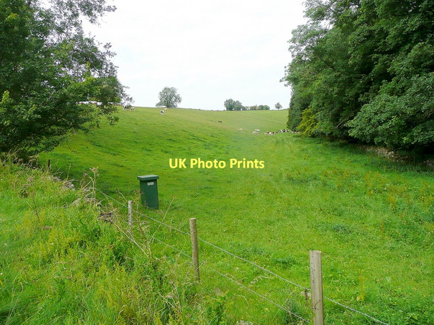 Photo 6"x4" Pastoral dry valley Ablington\/SP1007 c2011