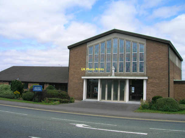 Photo 6"x4" Catholic Church, Brigg Brigg c2011