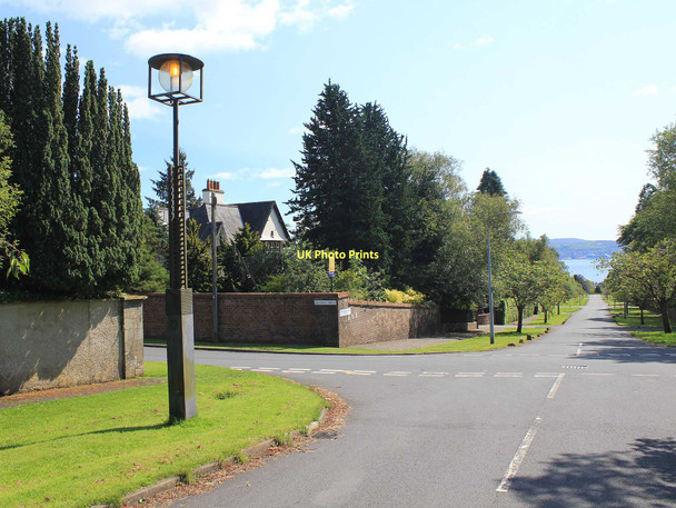 Photo 6"x4" Junction of Upper Colquhoun Street and Kennedy Drive Helensburgh c2011