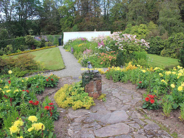 Photo 6"x4" Geilston Garden Cardross\/NS3477 c2011 P1