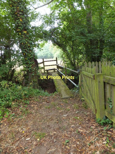 Photo 6"x4" Footbridge on footpath at Rosamondford Perkin's Village c2011