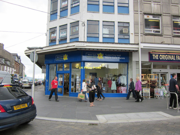 Photo 6"x4" Marie Curie Charity Shop Stranraer c2011