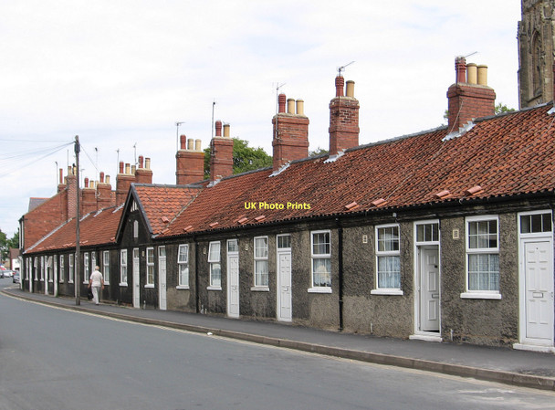 Photo 6"x4" Driffield - Church Houses Driffield\/TA0258 c2011