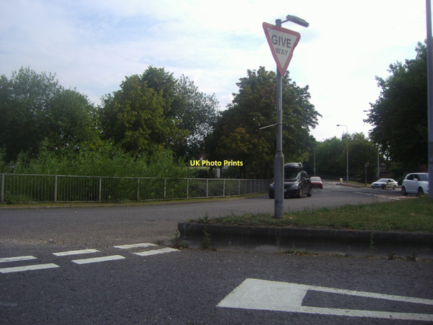 Photo 6"x4" Roundabout on Hitchin Road, Stevenage Stevenage c2011