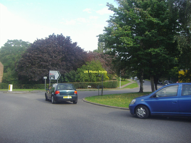 Photo 6"x4" Haldens roundabout on the A1000 Welwyn Garden City c2011