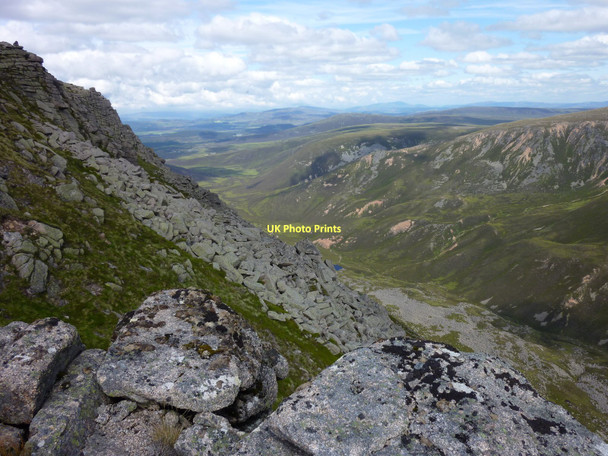 Photo 6"x4" Looking  North down Strath Nethy Cnap Coire na Spreidhe c2011