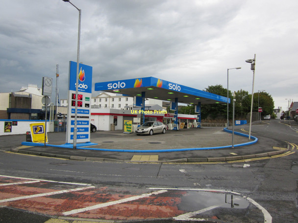 Photo 6"x4" Solo Garage Stranraer c2011