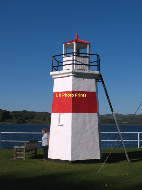 Photo 6"x4" A rather small lighthouse Crinan c2011