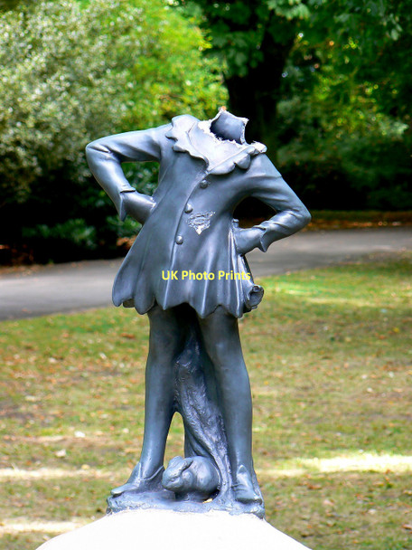 Photo 6"x4" Statue, Town Gardens, Swindon Swindon\/SU1685 c2011
