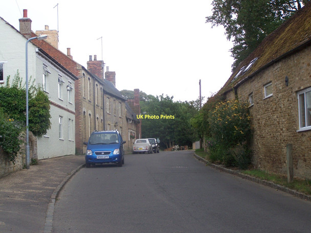 Photo 6"x4" Grafton Road, Geddington Geddington c2011