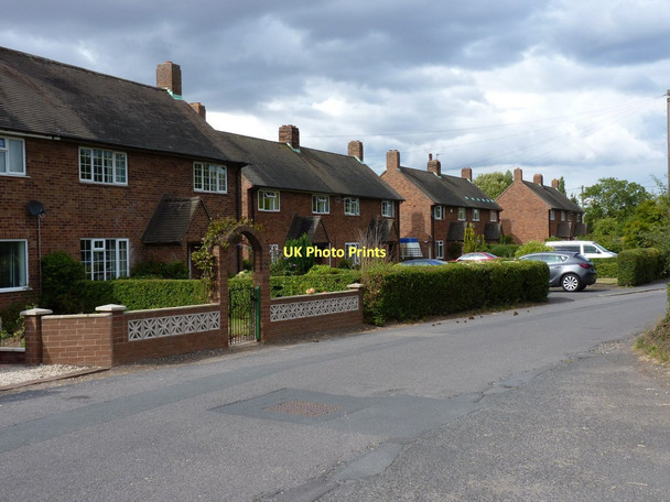 Photo 6"x4" Houses on The Avenue, Wrockwardine Wrockwardine c2011