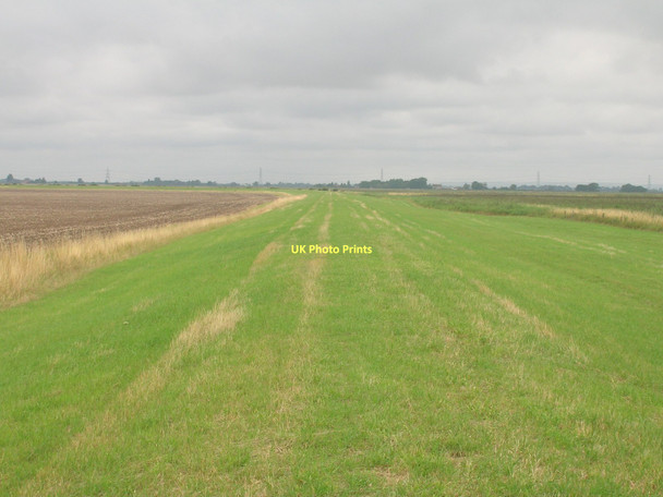 Photo 6"x4" Footpath on the River Trent floodbank Adlingfleet c2011