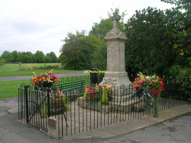 Photo 6"x4" War memorial, Ealand Ealand c2011