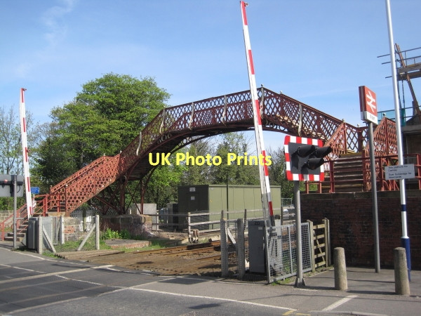 Photo 6"x4" Footbridge at Wylam Railway Station Prudhoe c2011