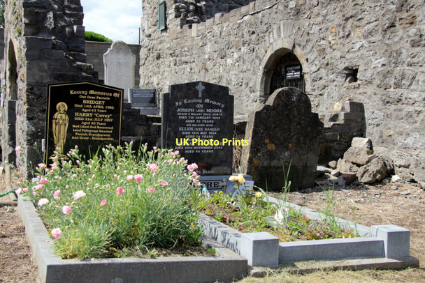 Photo 6"x4" Gravestones, St Mary's Churchyard, Howth, Ireland Howth c2011