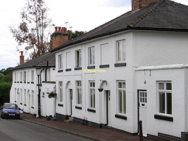 Photo 6"x4" Darley Abbey - white houses on New Road Darley Abbey c2011