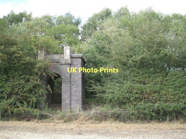 Photo 6"x4" Remains of a railway footbridge, Birch Coppice  Freasley c2011