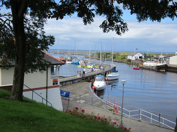 Photo 6"x4" Girvan Harbour Girvan c2011 P1