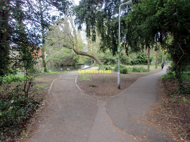 Photo 6"x4" Park, Ewell West, Epsom, Surrey Ewell c2011