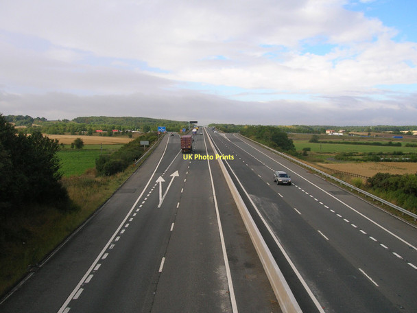 Photo 6"x4" M18 westbound Loversall c2011