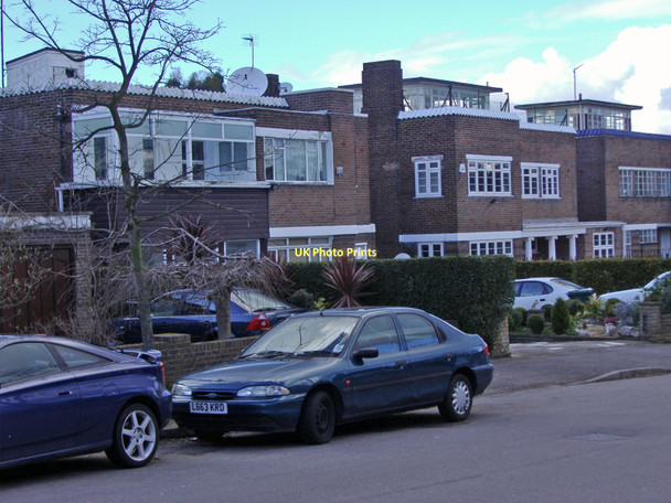 Photo 6"x4" Modernist houses on Ashley Lane Hendon\/TQ2389 c2007