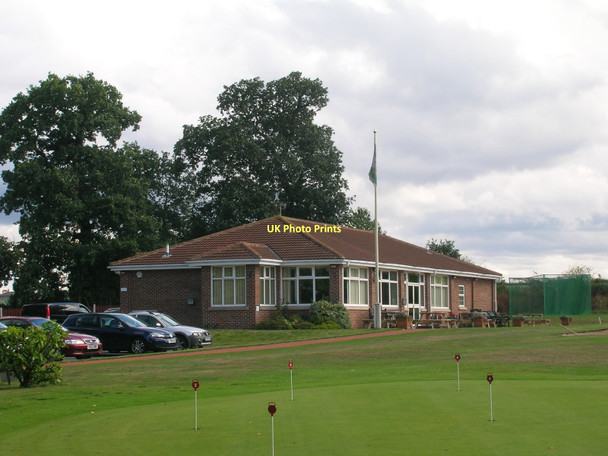 Photo 6"x4" Golf Clubhouse Serlby c2011