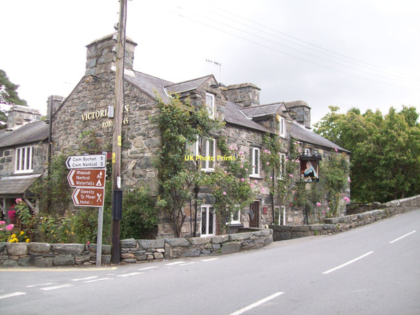 Photo 6"x4" The Victoria Inn at Llanbedr Llanbedr\/SH5826 c2011