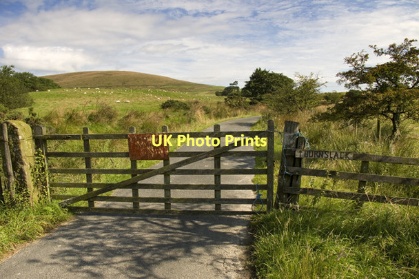 Photo 6"x4" Gate and road to Burnslack Chipping\/SD6243 c2011