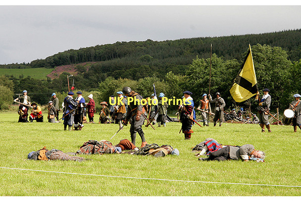 Photo 6"x4" The Battle of Philiphaugh re-enactment, 2011 Selkirk c2011