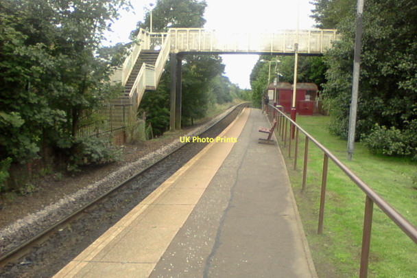 Photo 6"x4" Mosspark railway station, looking WNW Cardonald c2011