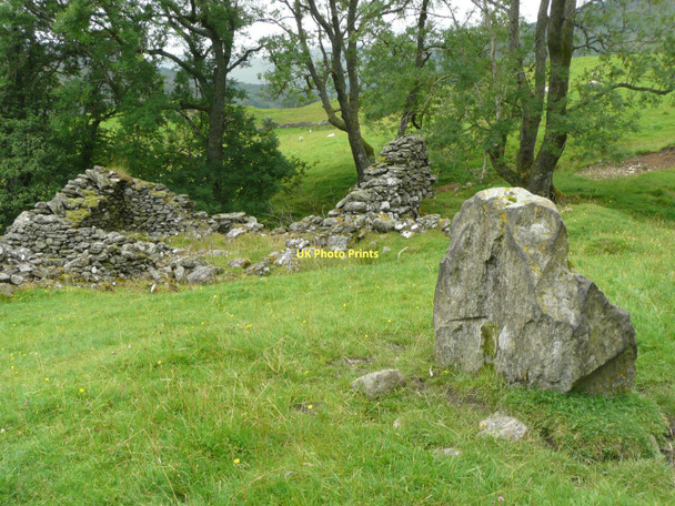 Photo 6"x4" Standing stone at Tirai (1) Creag an Fhithich\/NN5436 c2011