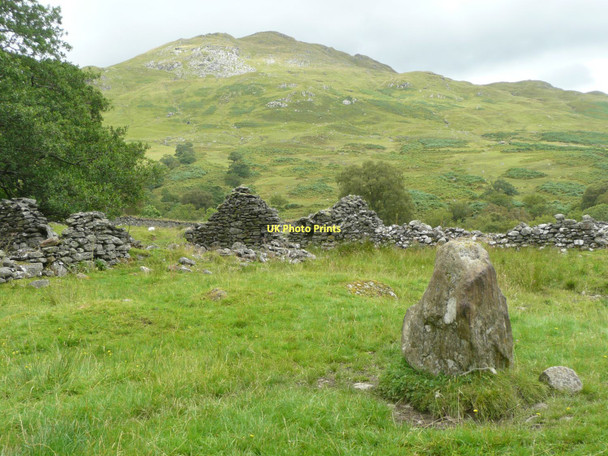 Photo 6"x4" Standing stone at Tirai (2) Creag an Fhithich\/NN5436 c2011