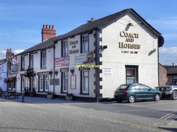 Photo 6"x4" Coach and Horses, Freckleton Freckleton c2011
