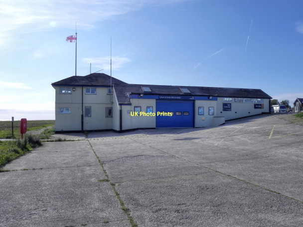 Photo 6"x4" Lytham Lifeboat Station Lytham c2011